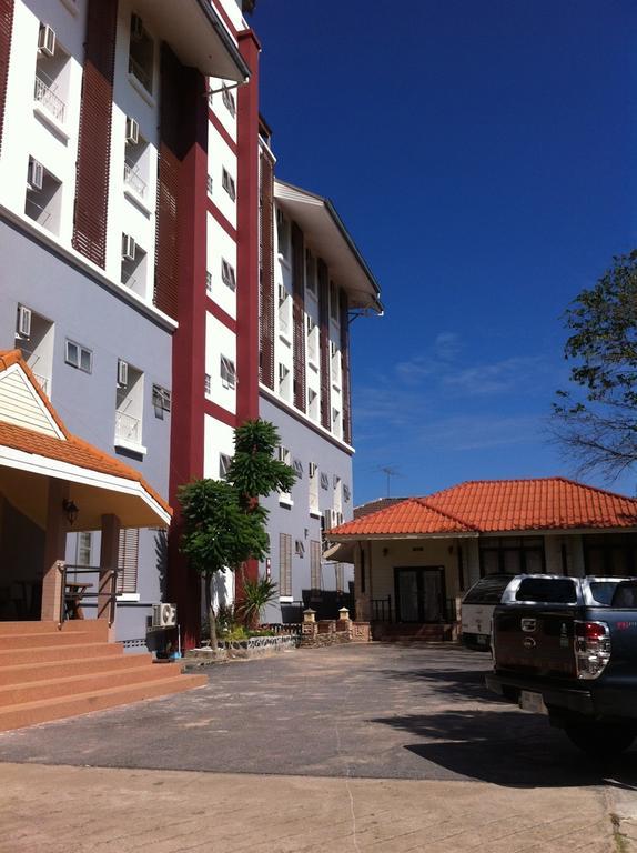 Studio Khon Kaen By Icheck Inn Buitenkant foto