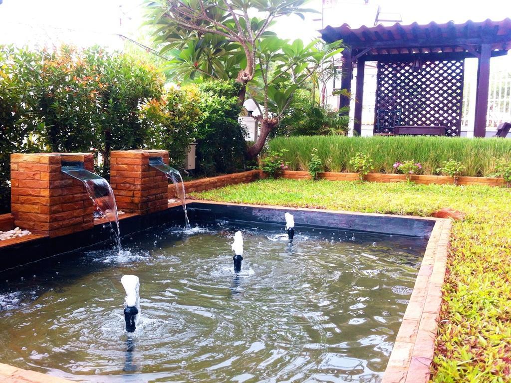 Studio Khon Kaen By Icheck Inn Buitenkant foto