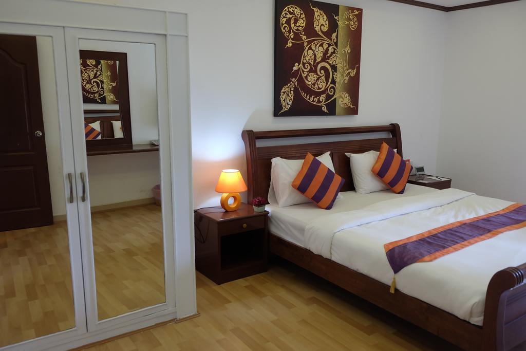 Studio Khon Kaen By Icheck Inn Buitenkant foto
